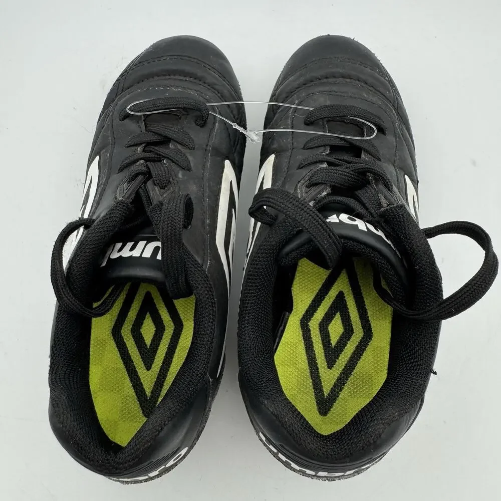 Umbro Youth Soccer Cleats Black White FG Size 11 Molded Studs UMT4005